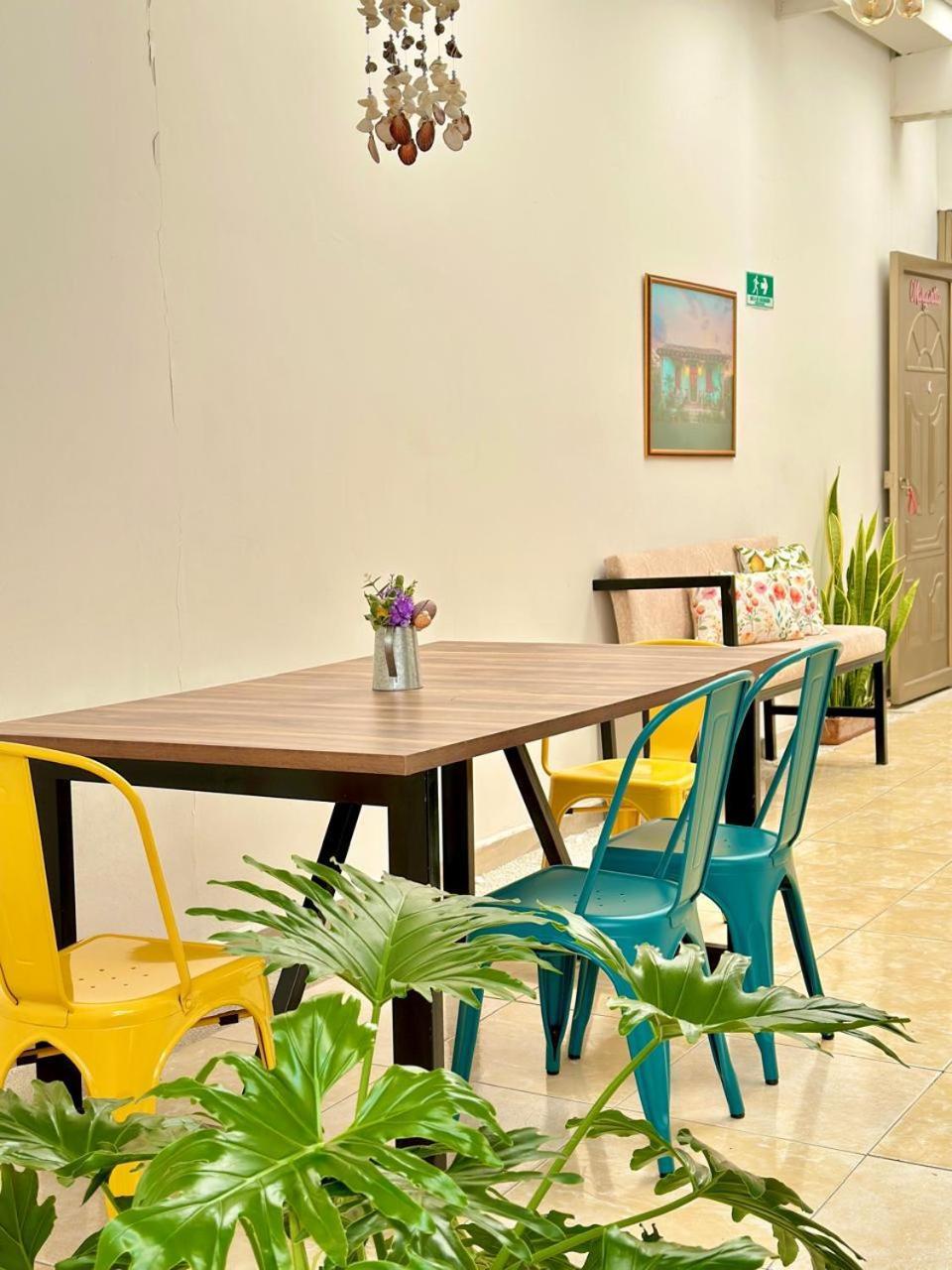 Casa Encanto - *
